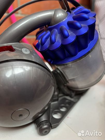 Пылесос Dyson на запчасти
