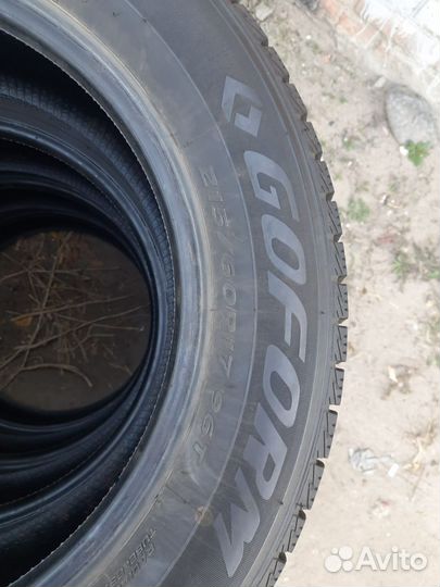 Goform W705 215/60 R17