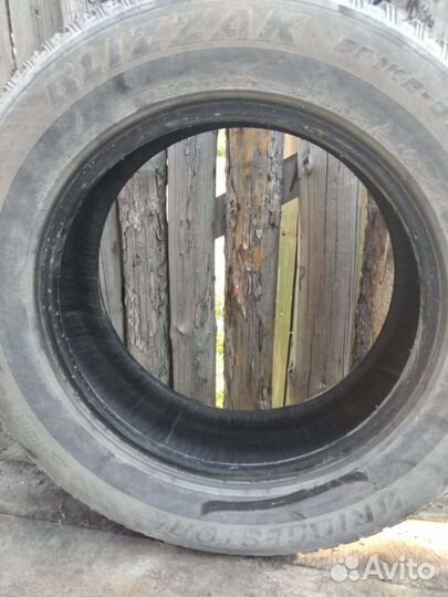 Bridgestone Blizzak Spike-01 225/65 R17 106