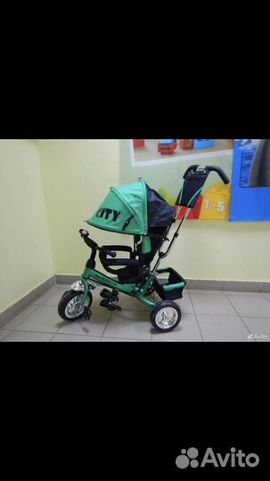 Трехколесный велосипед с родительской ручкой