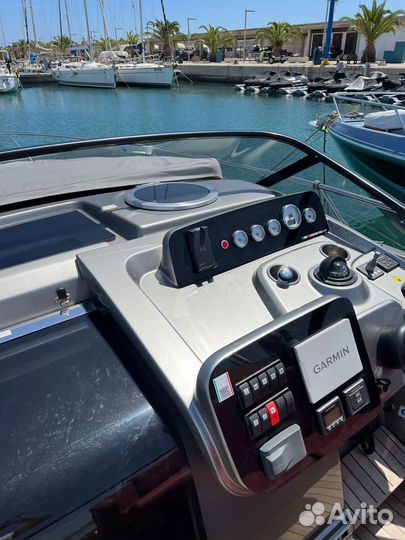 Моторная яхта Е30 Местонахождение Маон