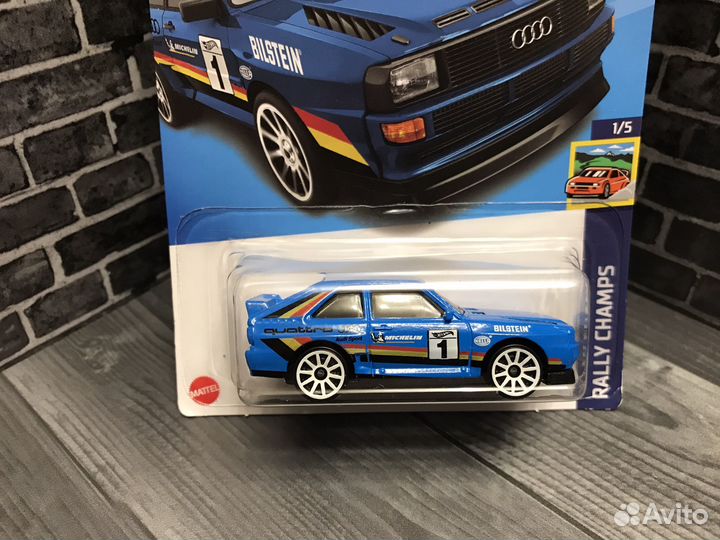 Hot Wheels audi Sport Quatro (синий)