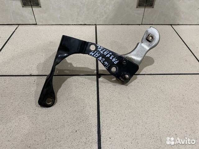 Кронштейн кпп Volkswagen Tiguan