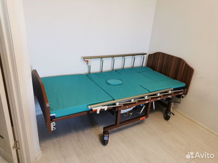 Функциональная медицинская кровать