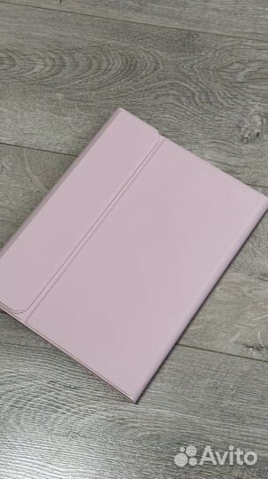 Чехол с клавиатурой iPad