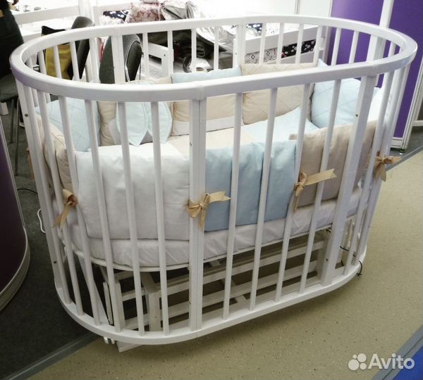 Детская кроватка трансформер с маятником