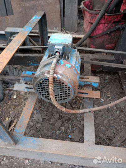 Продам станок сетковязальный (сетки-рабицы) бу