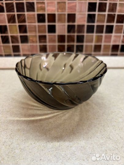 Салатник, креманка, конфетница