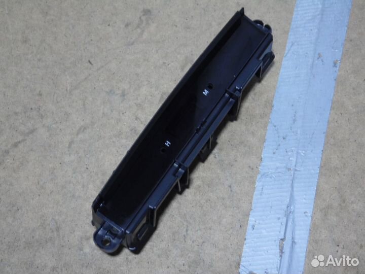 Часы Тойота Камри 50