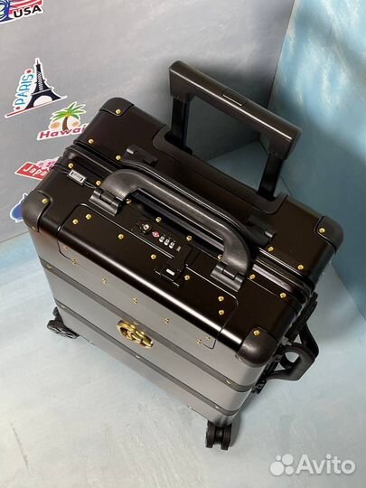 Чемодан на колесах мужской Gucci