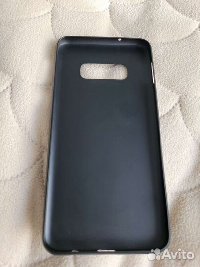 Samsung galaxy s10e чехлы