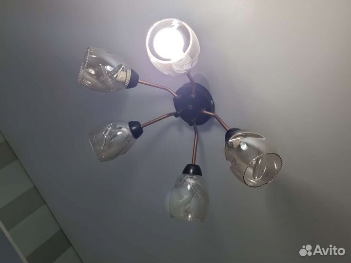 Люстра потолочная
