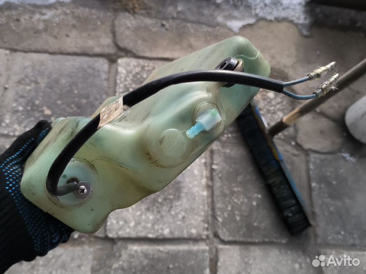 Бачок масляный Mercury пробитый