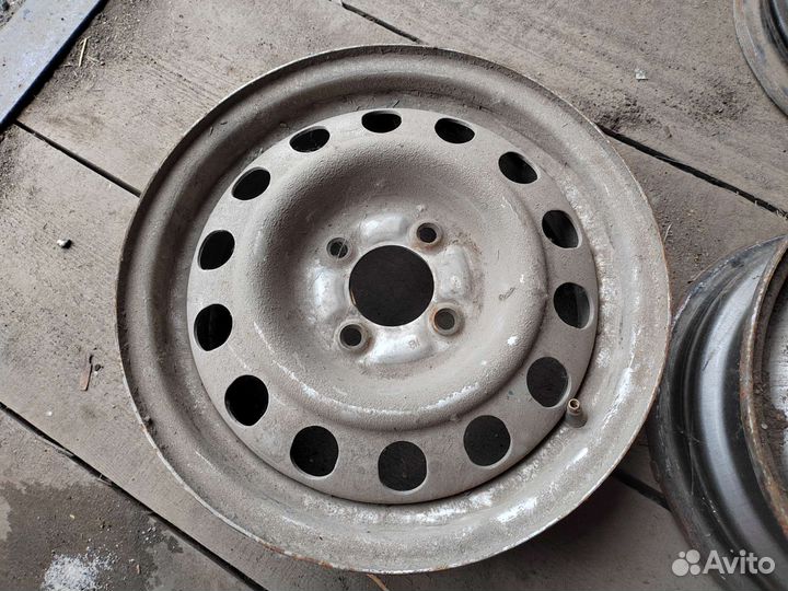 Диски штампованные r15
