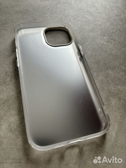 Чехол на iPhone 15 новый