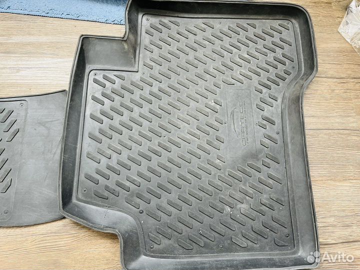 Коврики автомобильные в Nissan X-Trail