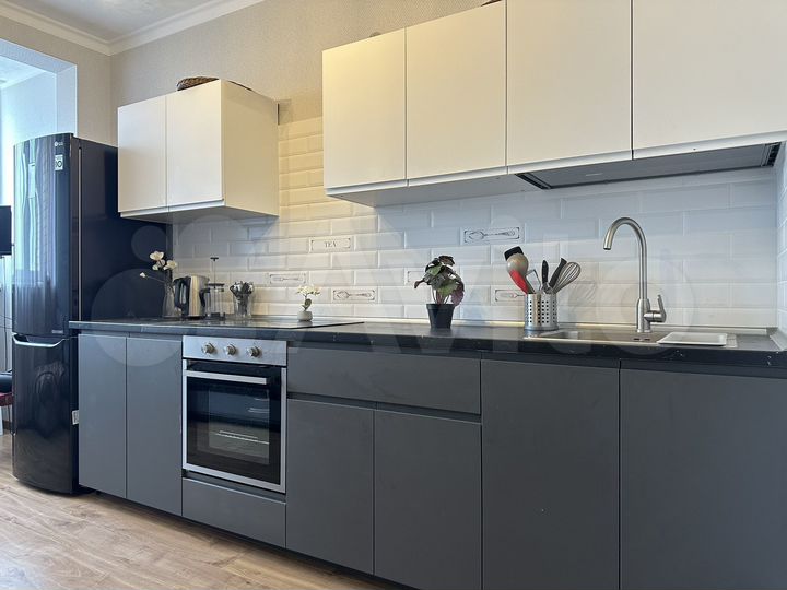 2-к. квартира, 67 м², 3/6 эт.