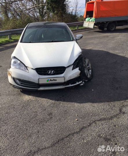 Hyundai Genesis 2.0 AT, 2010, битый, 86 000 км