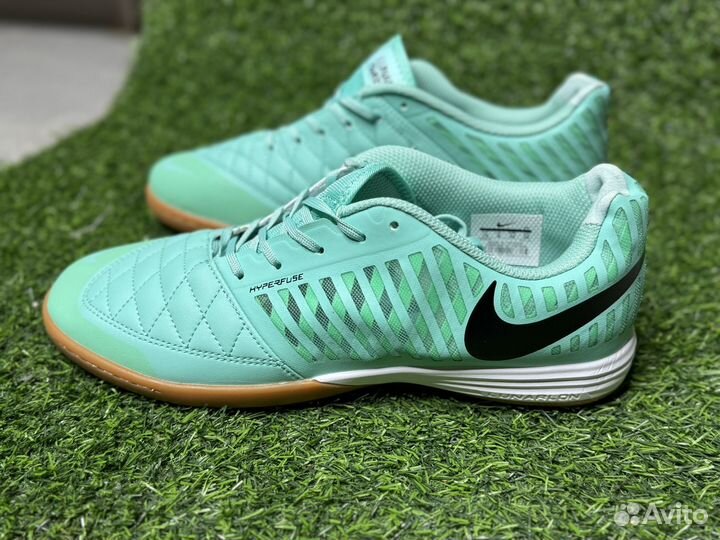 Футзалки Nike street gato2