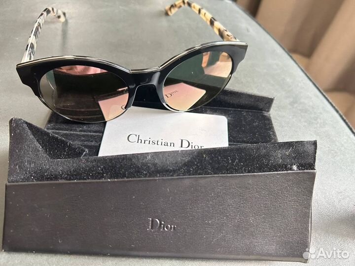 Солнцезащитные очки