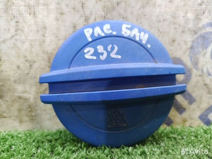 Крышка расширительного бачка Volkswagen Jetta