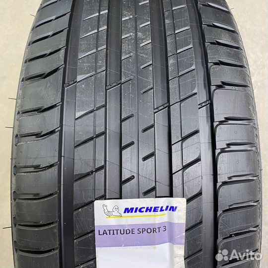 Michelin Latitude Sport 3 235/50 R19 99W