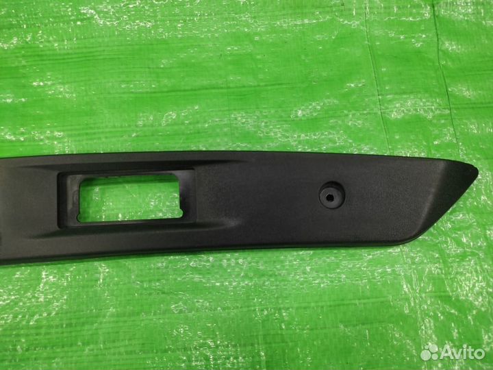 Накладка двери багажника VW Tiguan 2011-2016