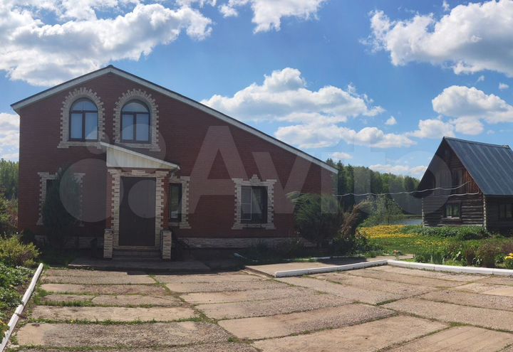 Дом 185 м² на участке 6,7 га