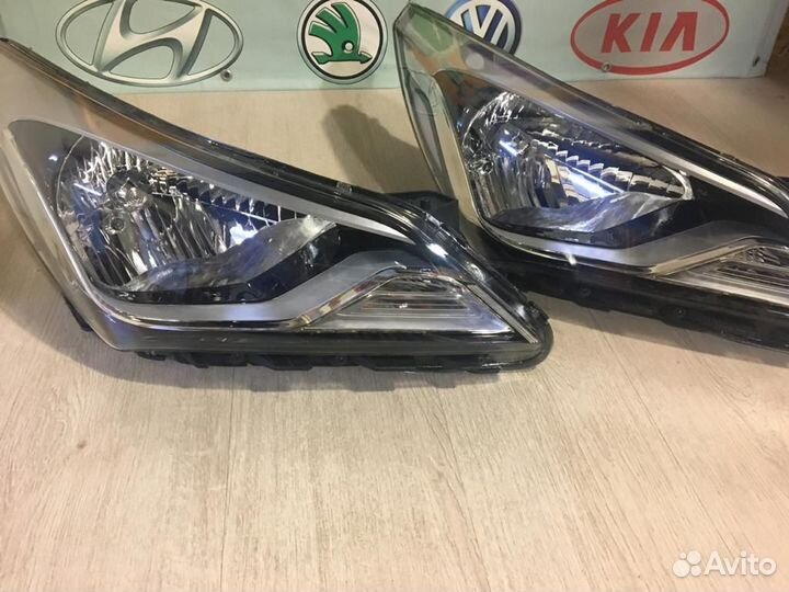 Hyundai Solaris 14-17гг Фара правая