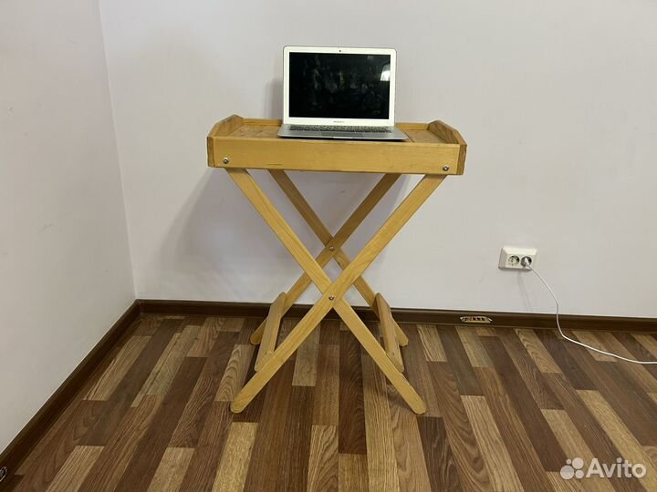 Деревяный складной столик