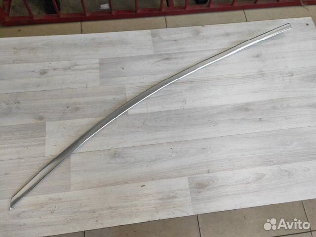 Накладка двери передняя левая Opel Astra J 2010