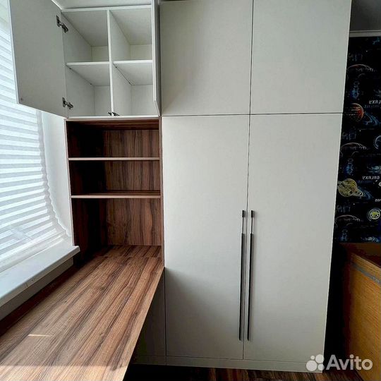 Компьютерный стол со шкафом на заказ в рассрочку