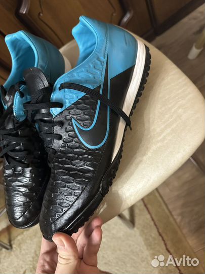 Сороконожки Nike Magista