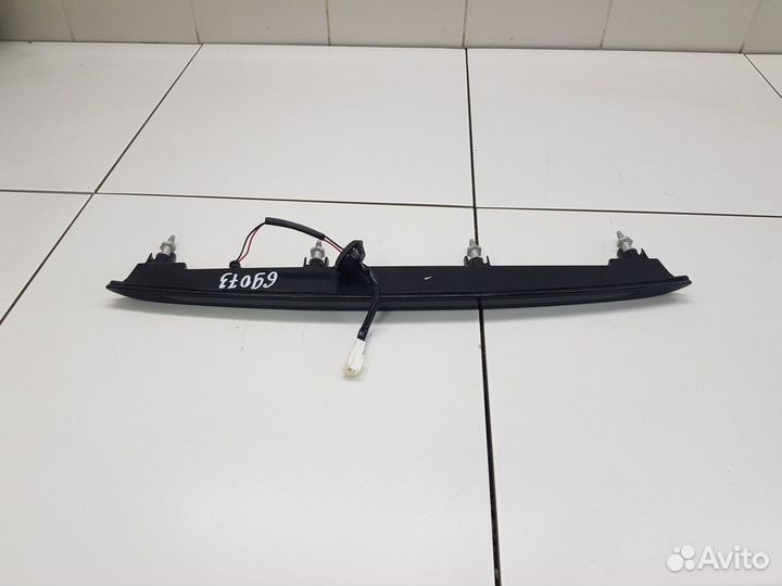 Фонарь задний дополнительный стоп сигнал