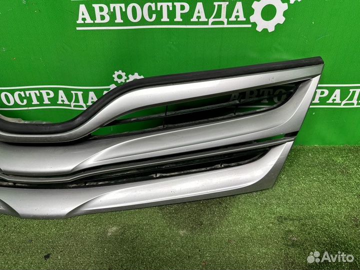 Решетка радиатора Toyota Venza 2012-2017