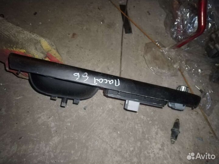 Кнопки стеклоподъёмников Фольксваген пассат б6