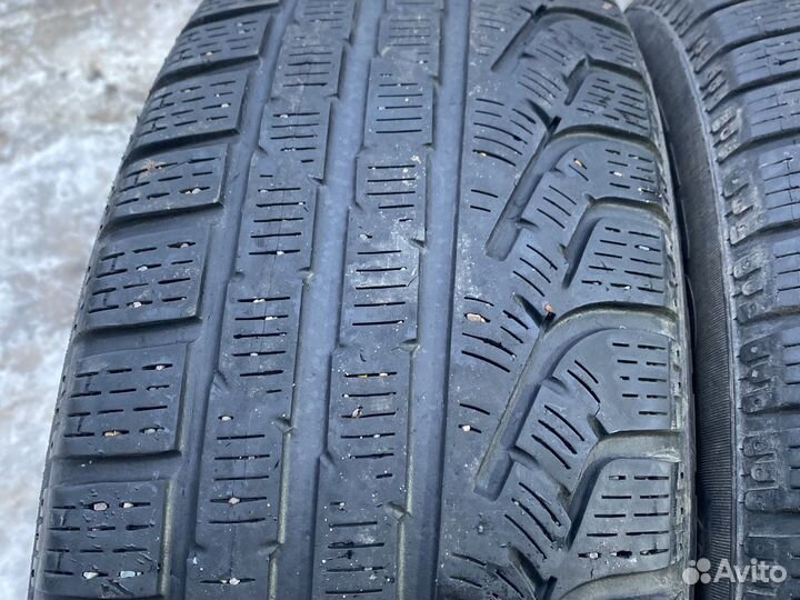 Pirelli Winter Sottozero 210 Serie II 215/60 R17 96H