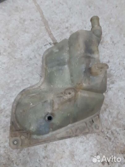 Расширительный бачок Volkswagen passat b5