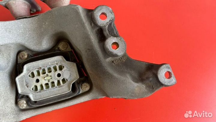 Подушка АКПП Audi A6 C6 AUK 3.2 2008