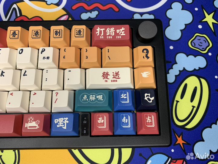 Кастомная клавиатура GMK67 White x Akko Switch