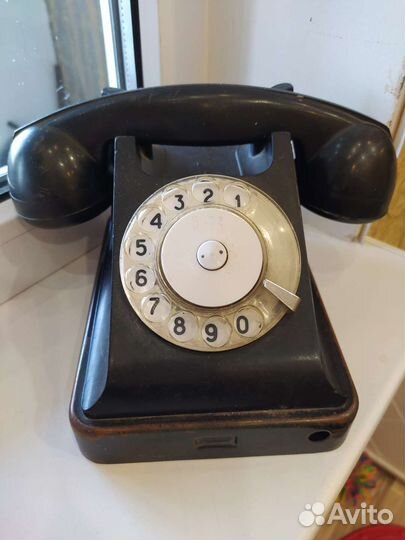 Старый телефон СССР