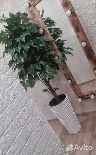 Искусственные деревья и зелень