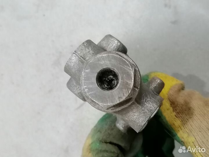 Главный тормозной цилиндр Volvo 343 1984-1991