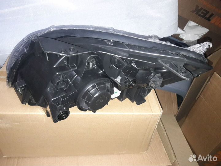 Фара новая Kia Rio II 2