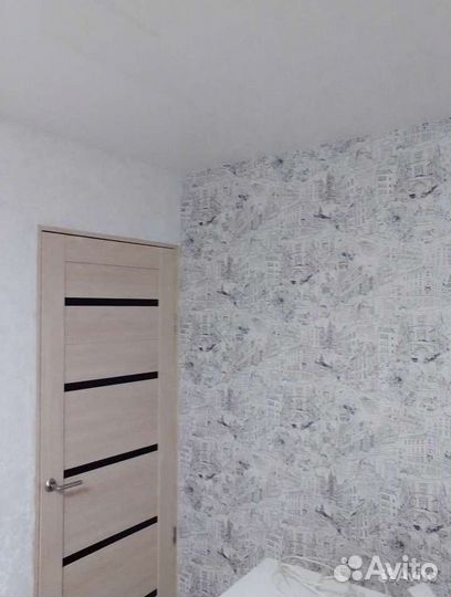 Оклейка обоев эконом