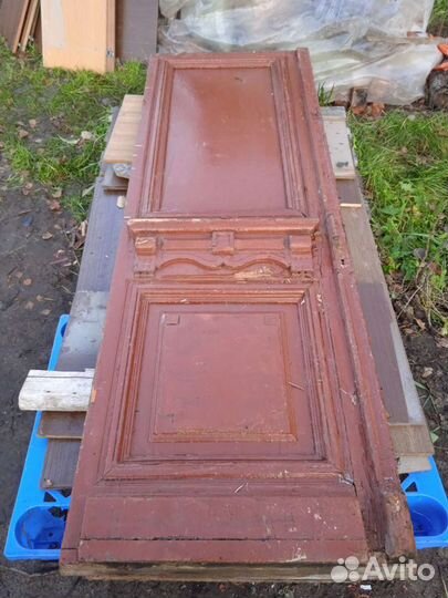 Старинная дверь