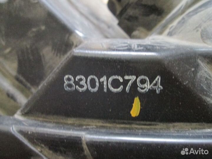 Фара правая Паджеро спорт Pajero sport 3 8301c794