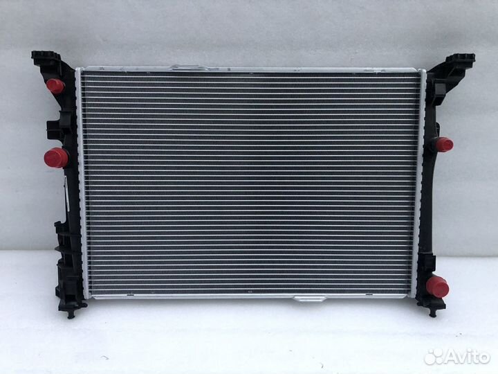Радиатор охлаждения Мерседес W117 W176 W156 W246