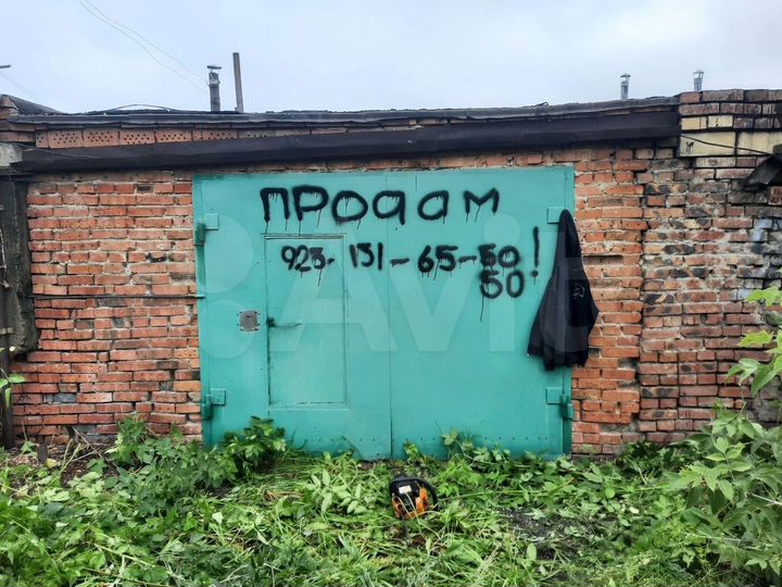 Гараж, > 30 м²