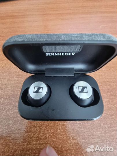 Беспроводные наушники Sennheiser Momentum 2